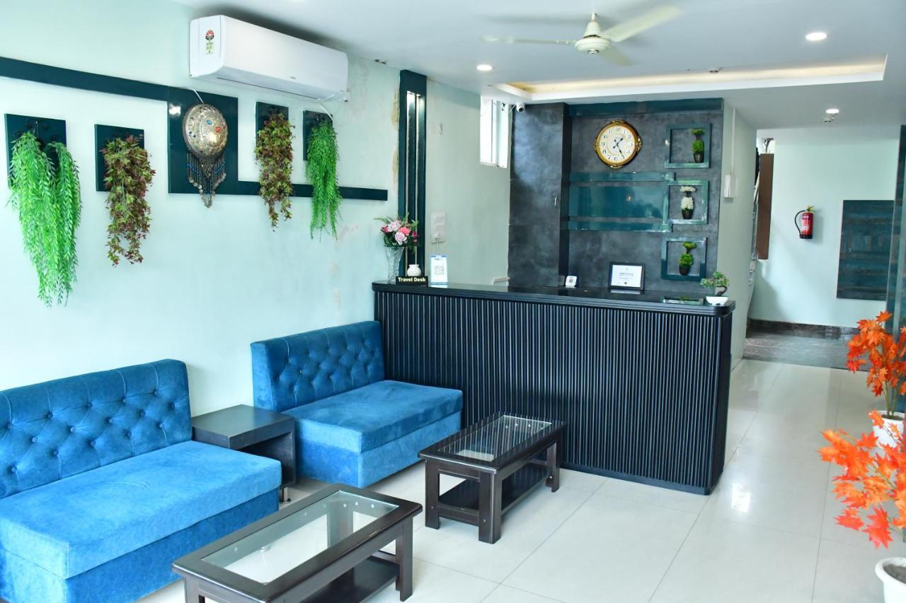 Hotel Yatharth Inn 瓦拉纳西 外观 照片