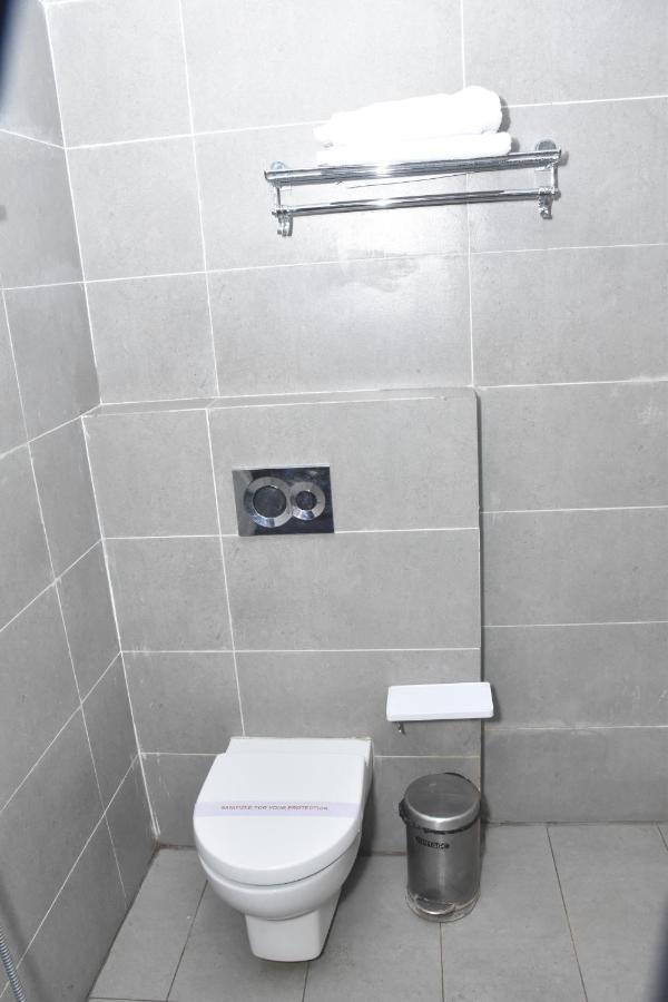Hotel Yatharth Inn 瓦拉纳西 外观 照片